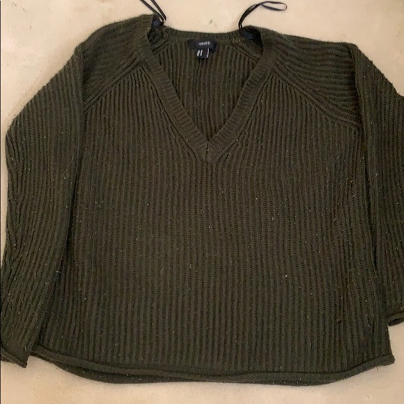 Forever 21 Sweaters - Olive green sweater